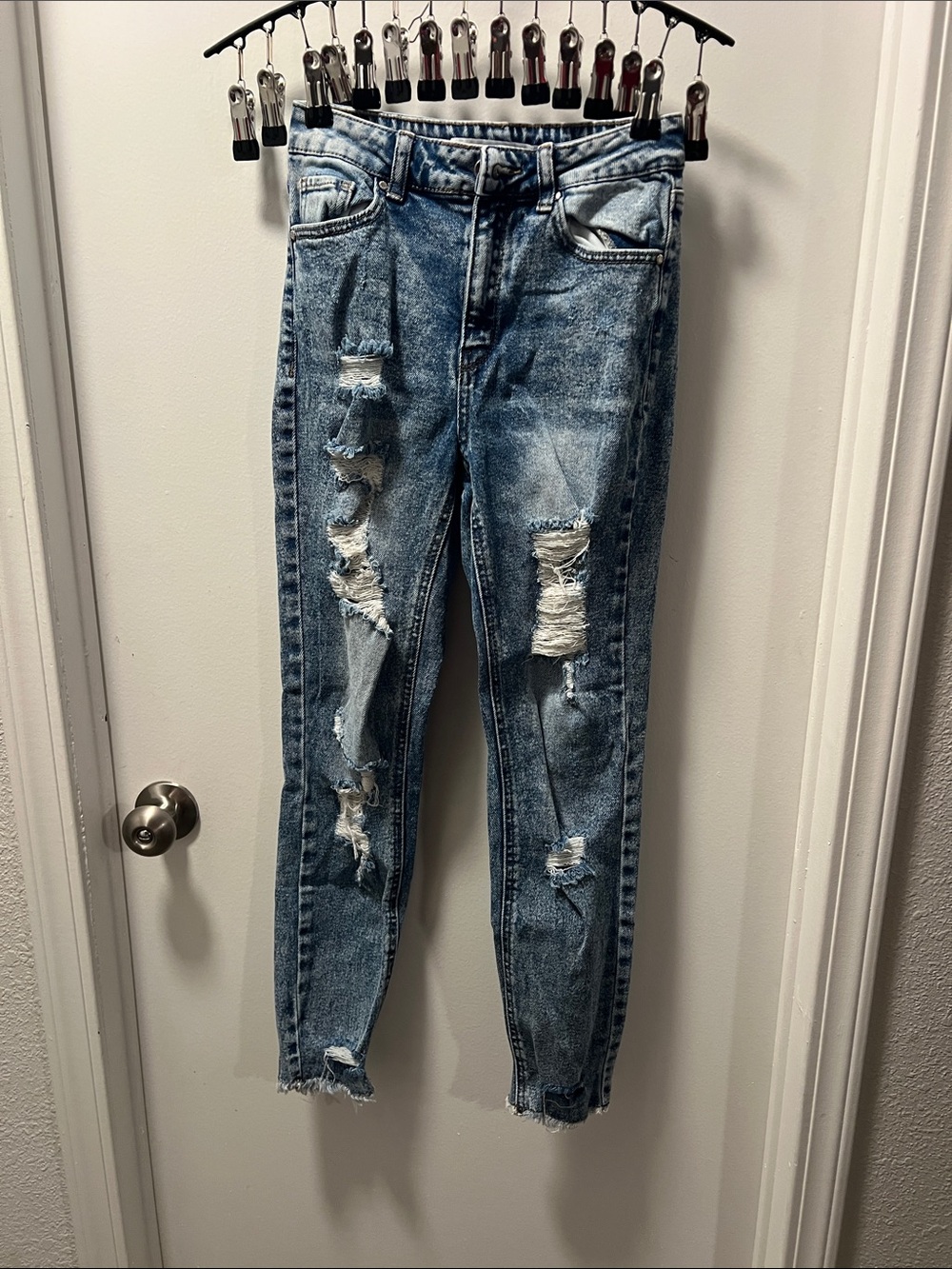 Tinseltown Distressed Skinny Jeans - Light Blue